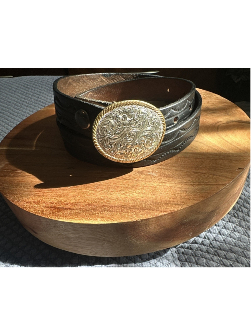 Montana Silversmiths Silver Plated Western Flower Swirl Design Oval Belt Buckle